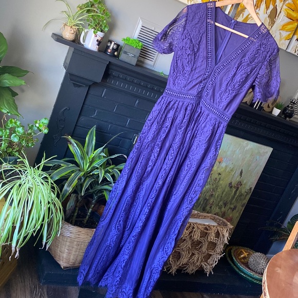 Dresses & Skirts - XS purple lace long elegant Dress